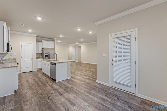 300 Dinner Tree Square, Huntsville, AL 35811