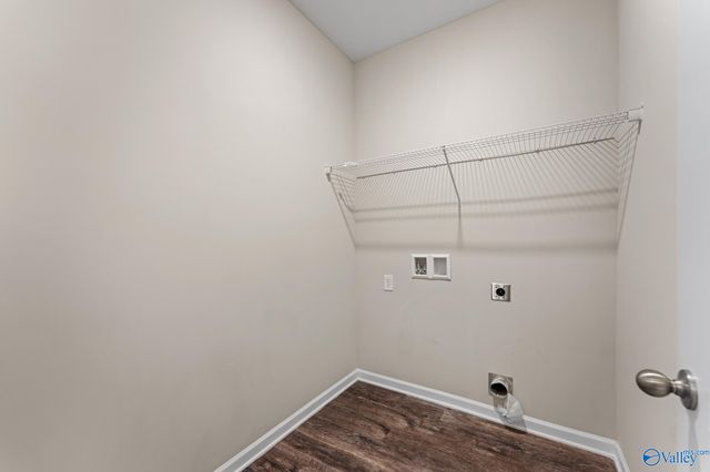 300 Dinner Tree Square, Huntsville, AL 35811