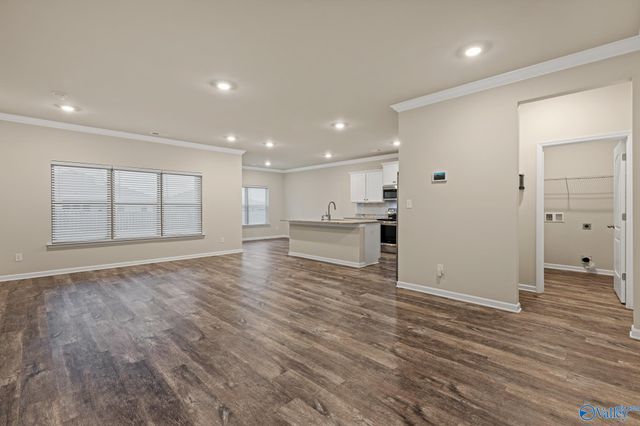 300 Dinner Tree Square, Huntsville, AL 35811