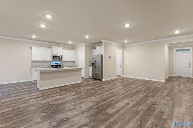 300 Dinner Tree Square, Huntsville, AL 35811