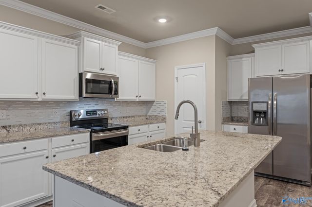 300 Dinner Tree Square, Huntsville, AL 35811