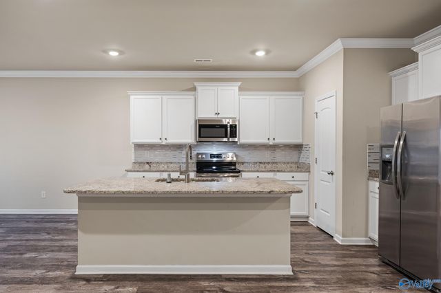 300 Dinner Tree Square, Huntsville, AL 35811