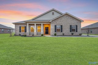 300 Dinner Tree Square, Huntsville, AL 35811