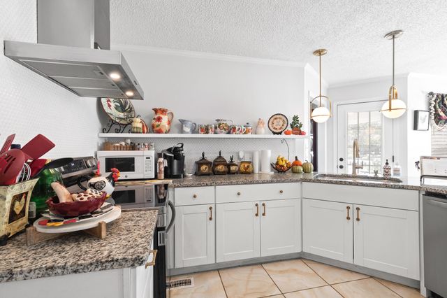 5710 Edgmon Road, Ooltewah, TN 37363