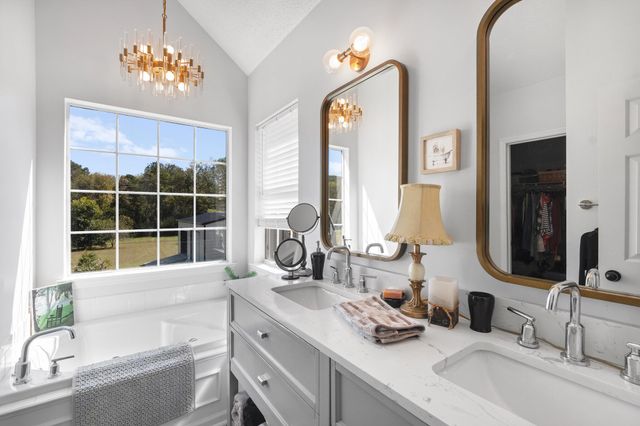 5710 Edgmon Road, Ooltewah, TN 37363