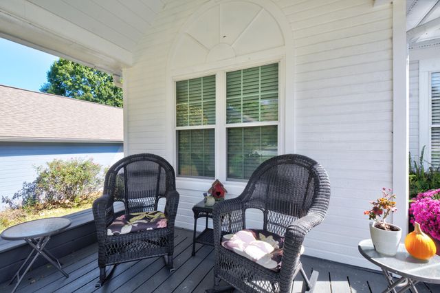 5710 Edgmon Road, Ooltewah, TN 37363