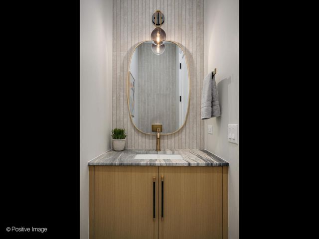 1917 Washington Avenue, Wilmette, IL 60091