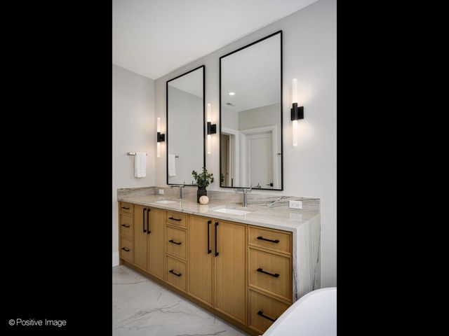 1917 Washington Avenue, Wilmette, IL 60091