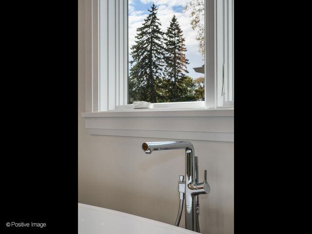 1917 Washington Avenue, Wilmette, IL 60091