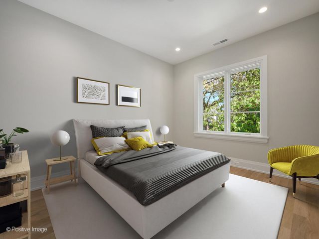 1917 Washington Avenue, Wilmette, IL 60091