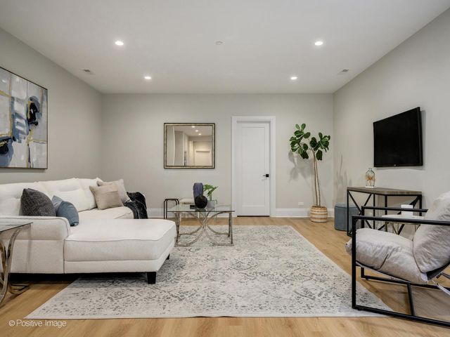 1917 Washington Avenue, Wilmette, IL 60091