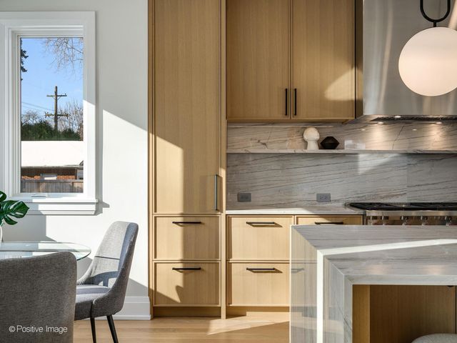 1917 Washington Avenue, Wilmette, IL 60091