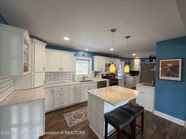 4942 Holt Road, Holt, MI 48842