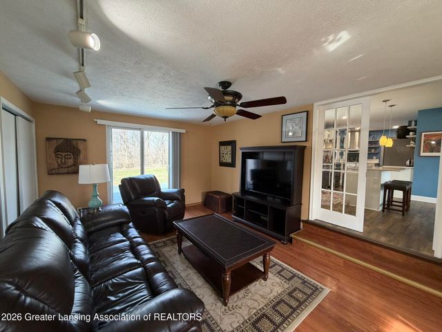 4942 Holt Road, Holt, MI 48842