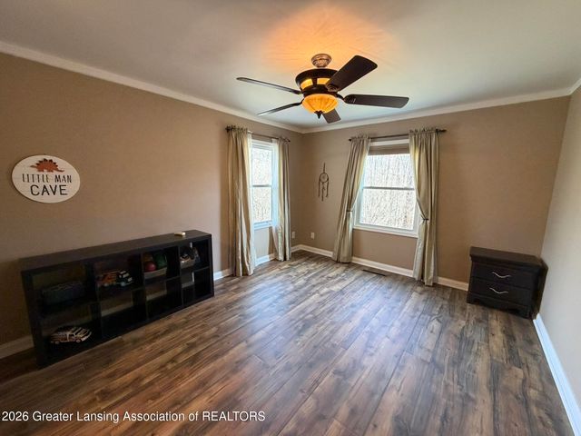 4942 Holt Road, Holt, MI 48842