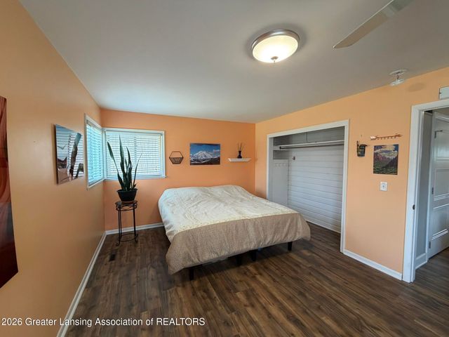 4942 Holt Road, Holt, MI 48842