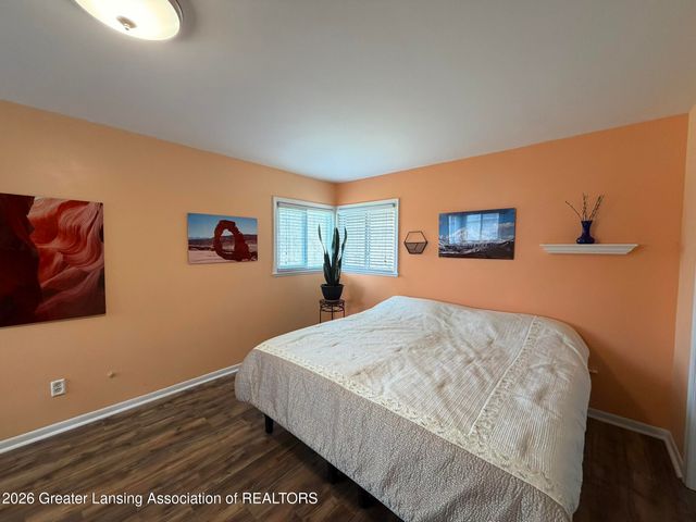 4942 Holt Road, Holt, MI 48842