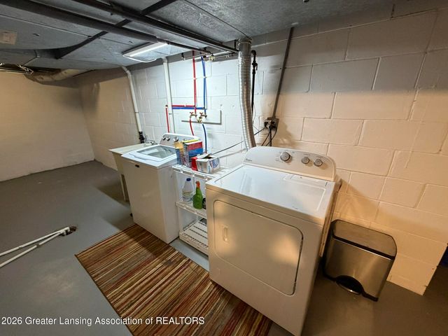 4942 Holt Road, Holt, MI 48842