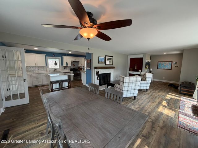 4942 Holt Road, Holt, MI 48842