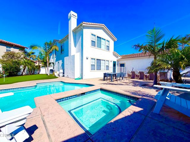 9898 Rhone Street, Ventura, CA 93004