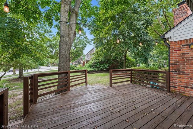 2945 Cedar Ridge Drive, Troy, MI 48084