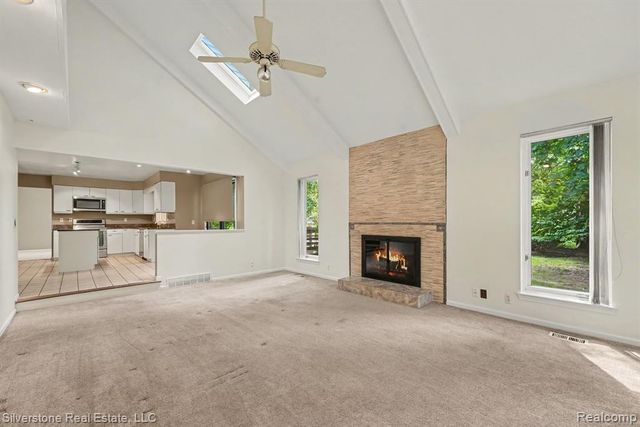 2945 Cedar Ridge Drive, Troy, MI 48084