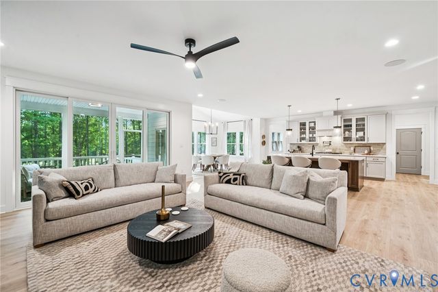 4878 Donner Ct, Quinton, VA 23141