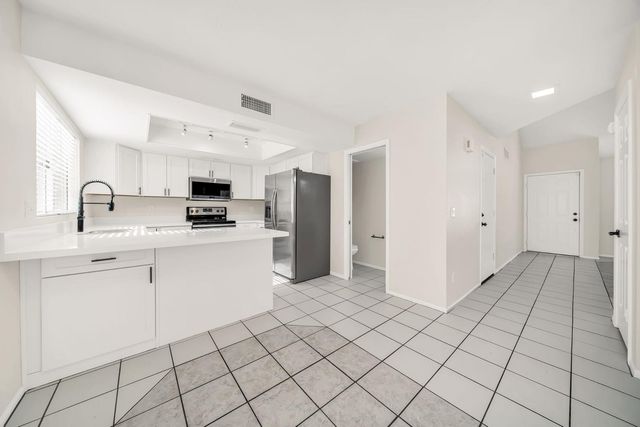 18612 N 4th Drive, Phoenix, AZ 85027