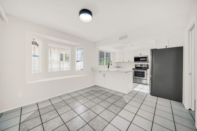 18612 N 4th Drive, Phoenix, AZ 85027