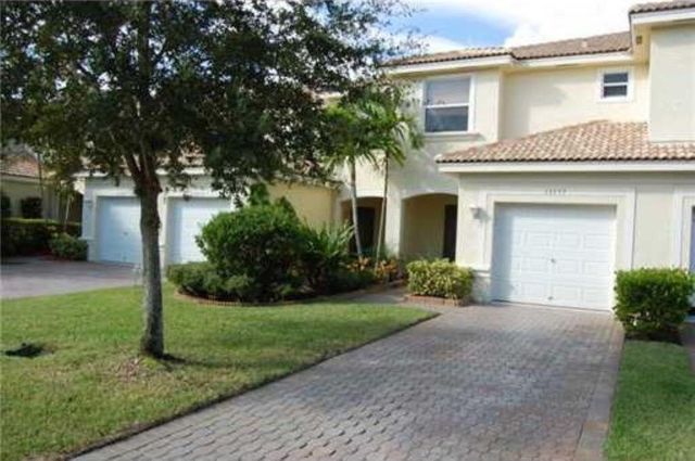 13377 Georgian Court, Wellington, FL 33414