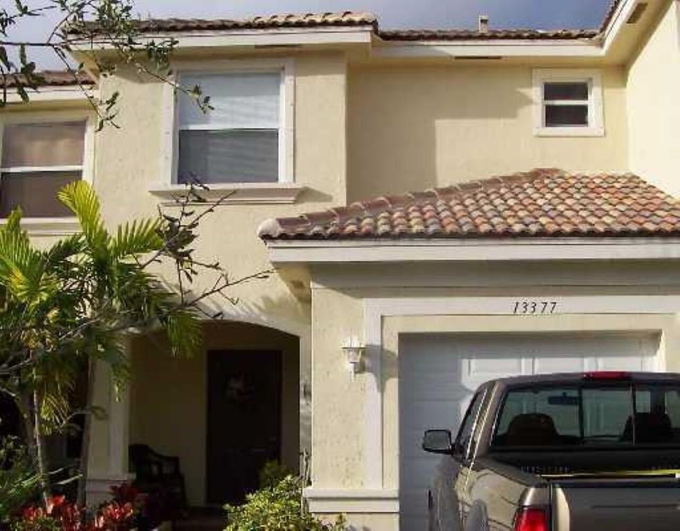 13377 Georgian Court, Wellington, FL 33414
