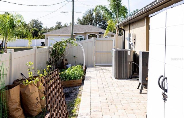 1660 LANSDALE AVENUE, North Port, FL 34286