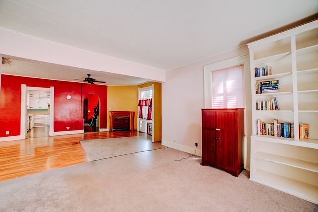 308 E Mulberry Street, Watseka, IL 60970