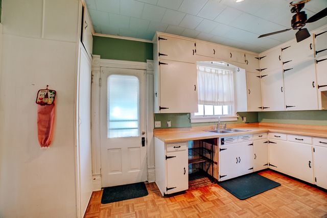 308 E Mulberry Street, Watseka, IL 60970