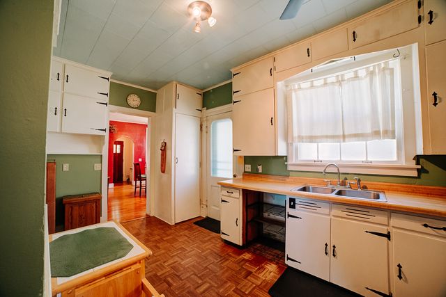 308 E Mulberry Street, Watseka, IL 60970