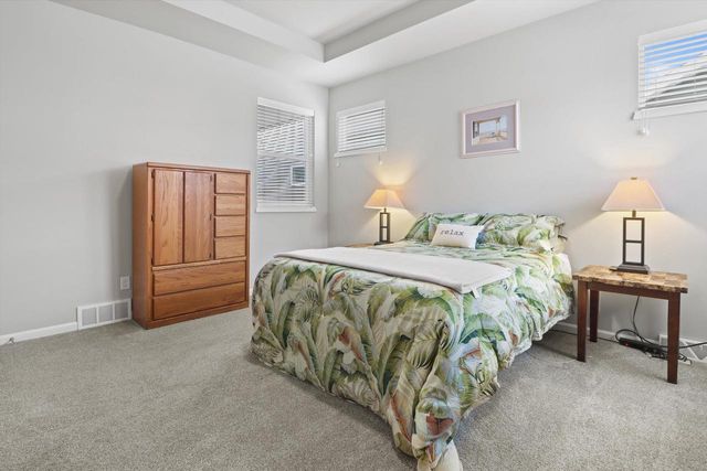 678 Hillcrest Drive, Waunakee, WI 53597