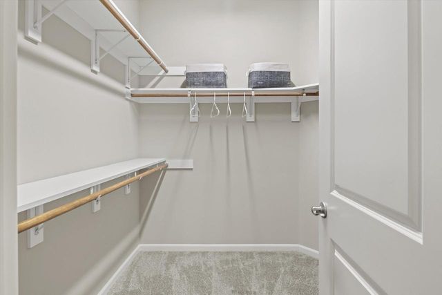 678 Hillcrest Drive, Waunakee, WI 53597