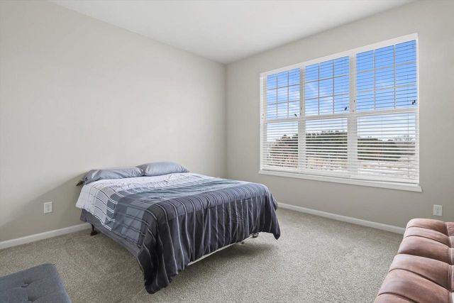 678 Hillcrest Drive, Waunakee, WI 53597