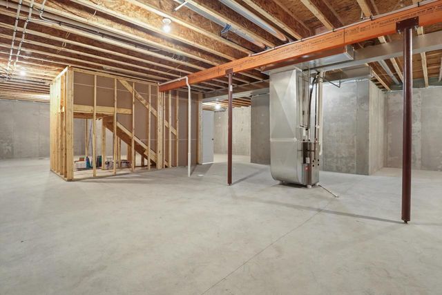 678 Hillcrest Drive, Waunakee, WI 53597