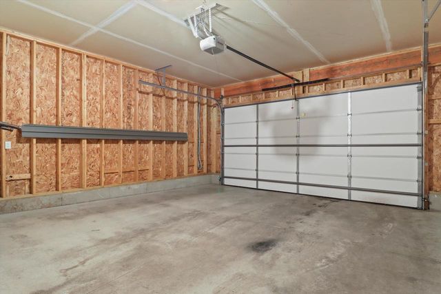 678 Hillcrest Drive, Waunakee, WI 53597