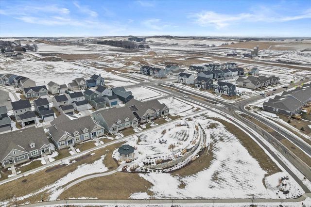 678 Hillcrest Drive, Waunakee, WI 53597