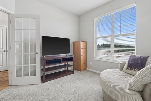 678 Hillcrest Drive, Waunakee, WI 53597