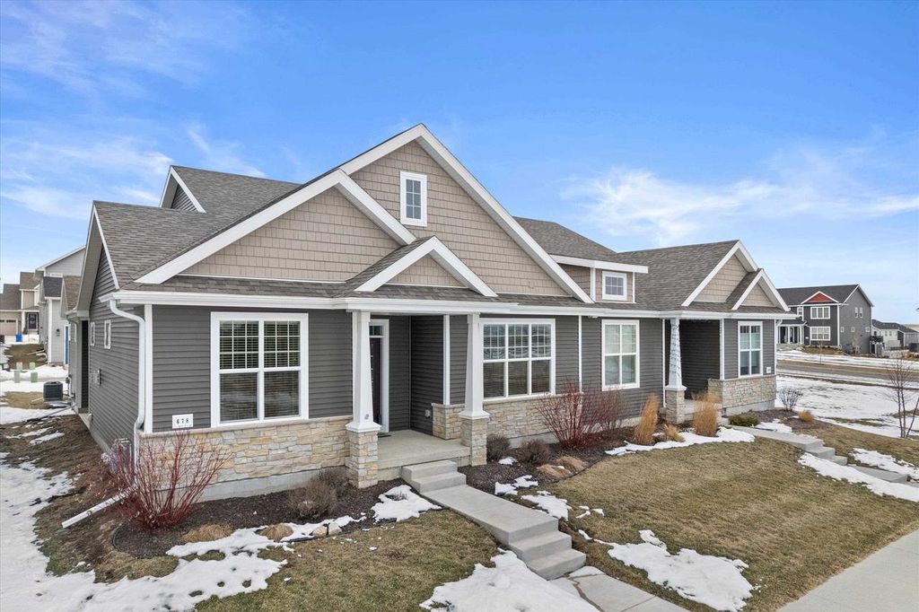 678 Hillcrest Drive, Waunakee, WI 53597