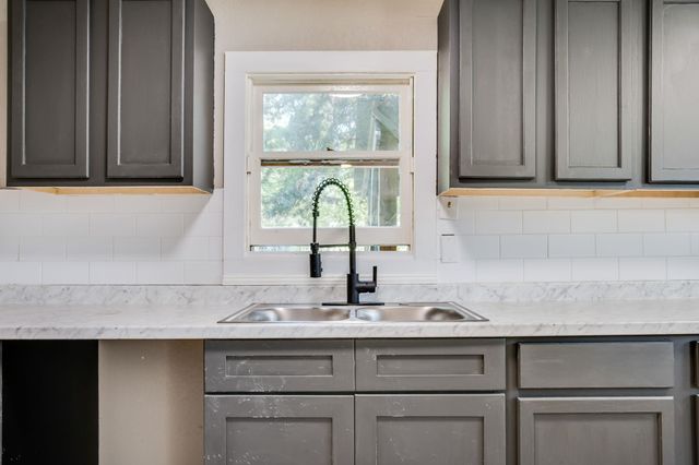 1732 Santa Fe, Wichita, KS 67211