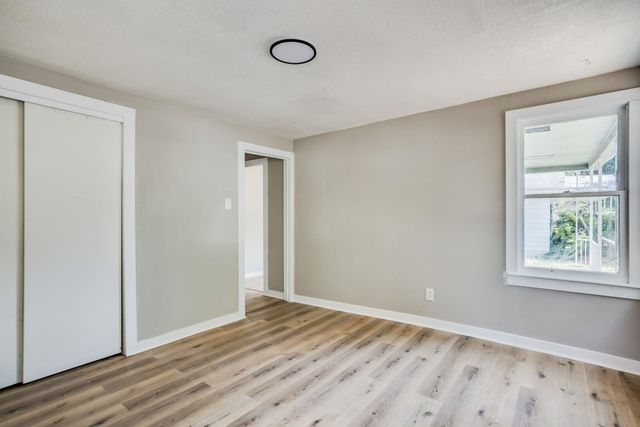 1732 Santa Fe, Wichita, KS 67211