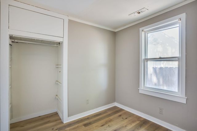 1732 Santa Fe, Wichita, KS 67211