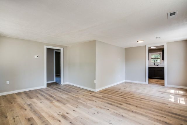 1732 Santa Fe, Wichita, KS 67211