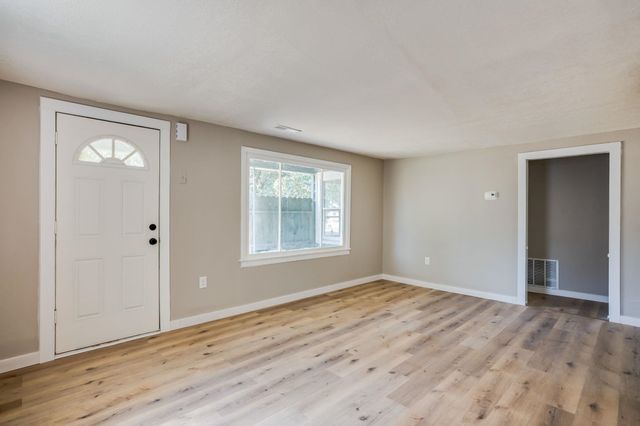 1732 Santa Fe, Wichita, KS 67211