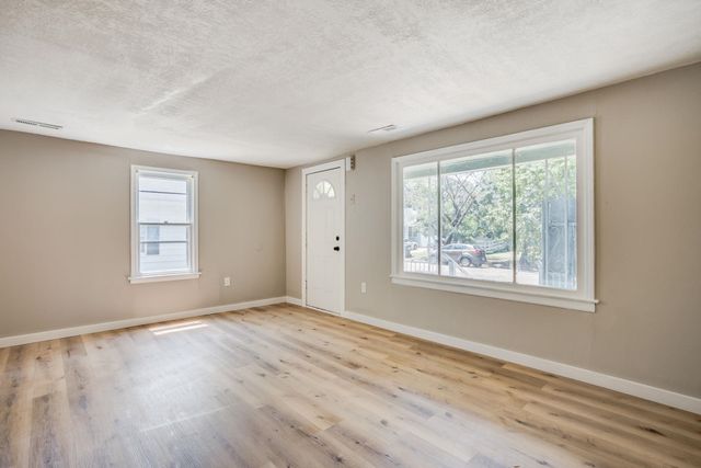 1732 Santa Fe, Wichita, KS 67211