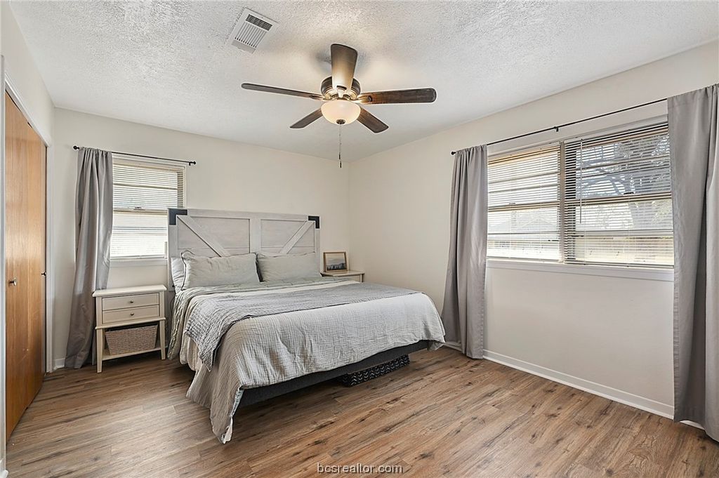 300 Bullard Street W, Madisonville, TX 77864 — photo 5
